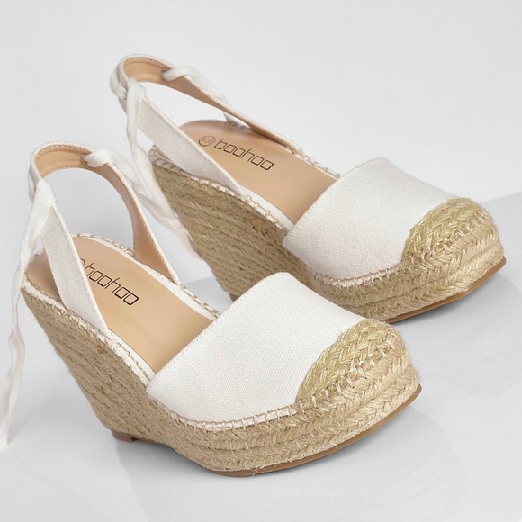 💕BooHoo Wrap Up Wedges💕 - Picture 2 of 10